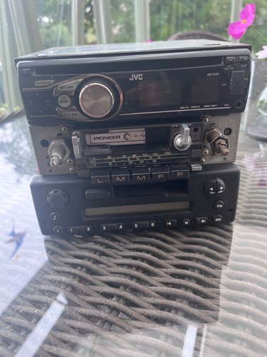 Car radios - 3,