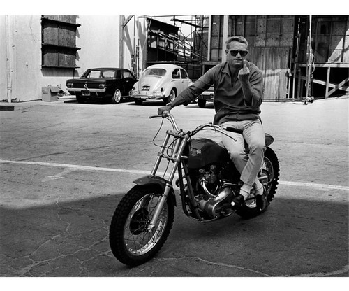 Actor steve mcqueen sitting - steve,