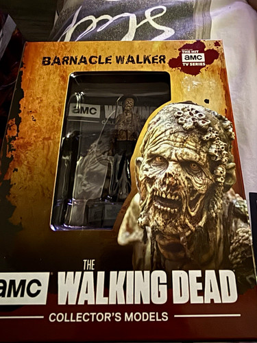 Amc the walking dead barnacle - the,