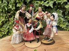 GROUP OF VINTAGE NATIONAL DRESS COSTUME POLISH FOLK DOLLS KRAKOW