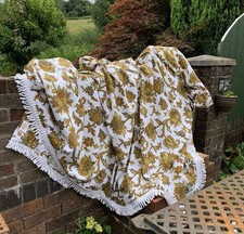 Vintage St Michael (Marks & Spencer) Floral Fringed Bedspread, Kitsch Bedroom