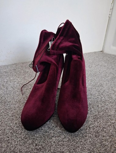 Burgundy velvet ankle boots - velvet,