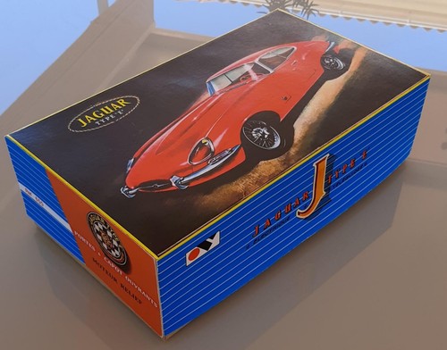 Jaguar type mont - e, box