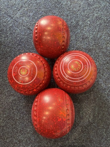 Taylor vector red speckled - red,