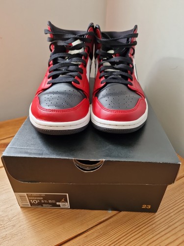 Air jordan mid - air, chicago