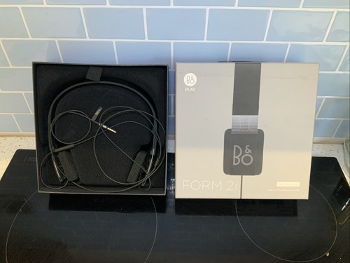 Play bang and - olufsen, form