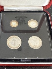 2005 Maundy set Rare UNC And In Original red Case. Sandringham House Staff.