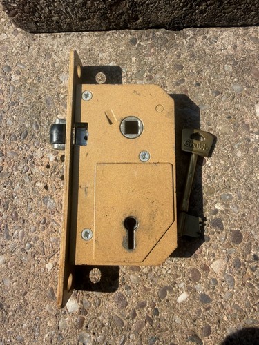 Chubb lever mortice lock - chubb,