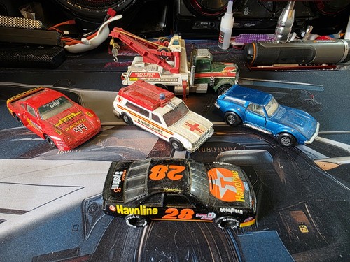 Large matchbox toy cars good - 5,