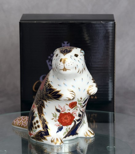 Royal crown derby - crown, 'beaver
