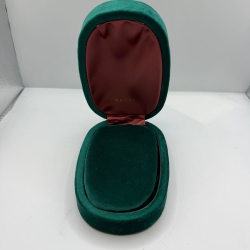 Gucci green velvet jewelry box - velvet,