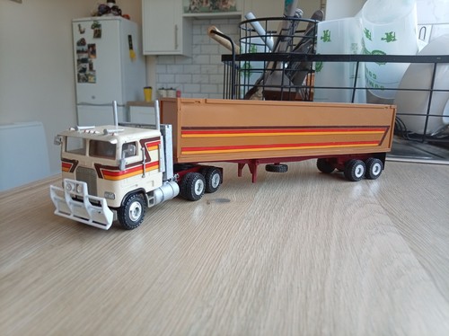 Diecast model - diecast,