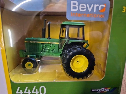 Britains 43380 john deere 4440 - britains,