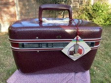 Original Vintage Retro 1960s Vanity Case Make-up Case With Keys