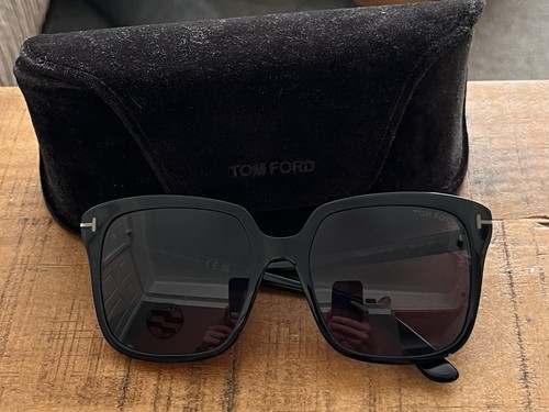 Genuine tom ford - tom, faye-02