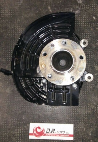 Rear hub spindle - spindle, right
