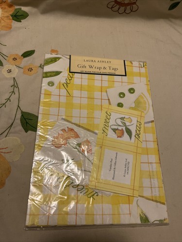 Nos laura ashley gift wrap - ashley,