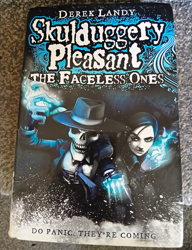 Skulduggery pleasant the - skulduggery,