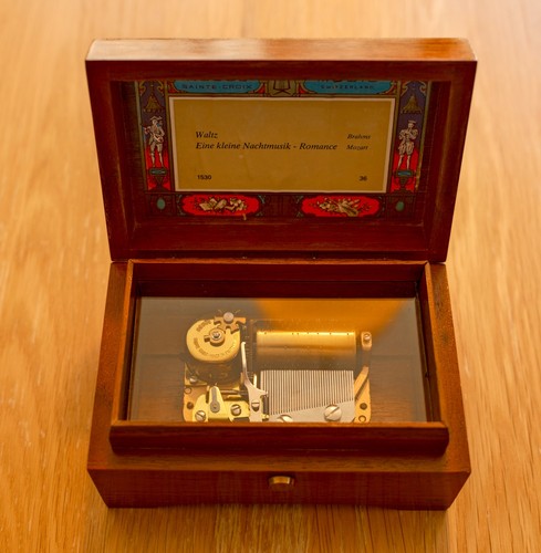 Vintage reuge swiss - swiss, 36-note