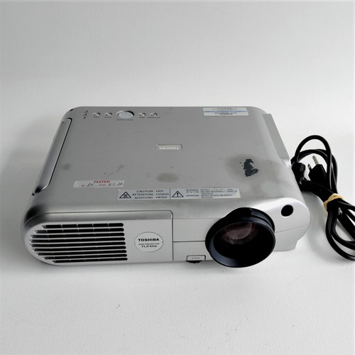Toshiba tlp450 portable lcd - toshiba,