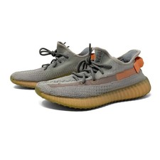 UK 7.5 - Yeezy Boost 350V2 -