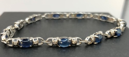 Vintage sapphire cabochon and