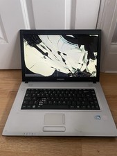 Samsung NP-R519 Laptop - Damaged Screen, with AC Adapter, No HDD 