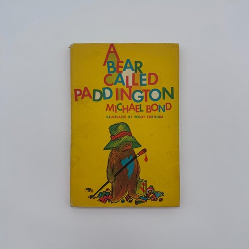 Bear called paddington by - a,