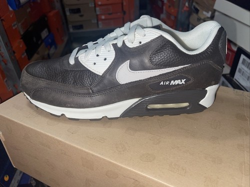 Nike air max - essential, new