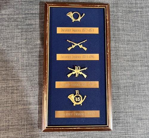 Framed infantry insignia - x4,