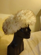 Lovely Niche Off White Tinged