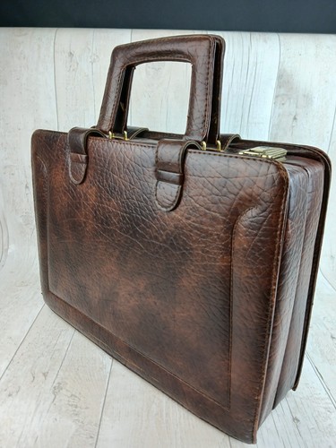 Vintage retro cavalet brown - vintage,