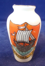 Crested China Newport Isle of