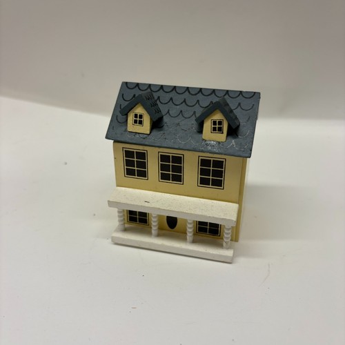 12th scale dolls house - 1:12th,
