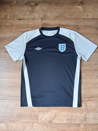 Official vintage 2010 umbro - vintage,