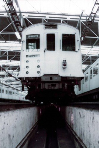 London underground stock - london, r