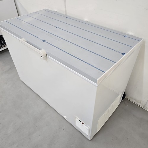 Chest freezer solid lid - solid,