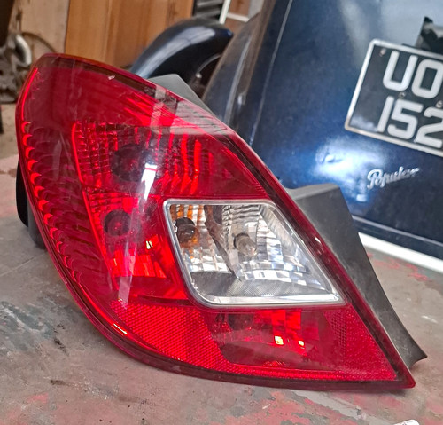Vauxhall corsa s taillight - corsa,