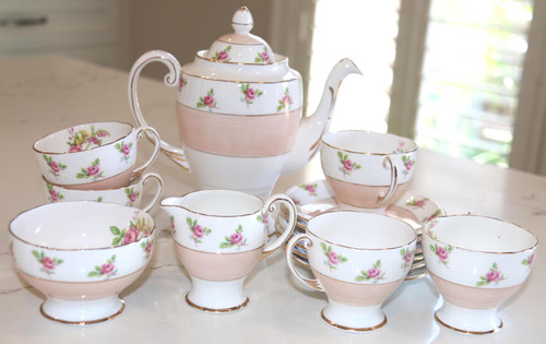 Vintage royal standard - vintage, ditsy