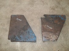 For Leyland 245/255 Cab Foot Step Corner Plates - 1 does need repair