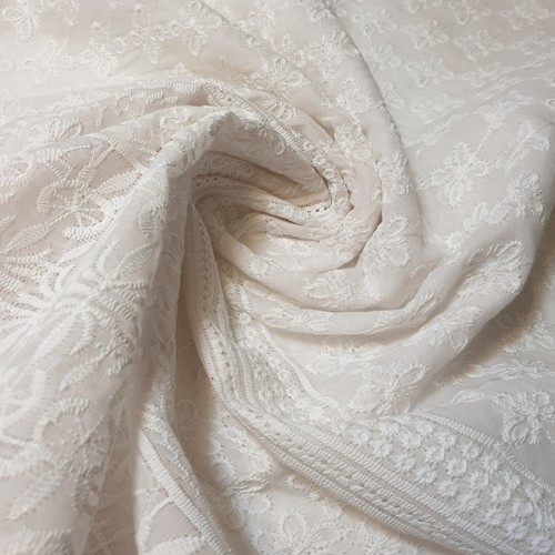 White 100 cotton - 100%, broderie