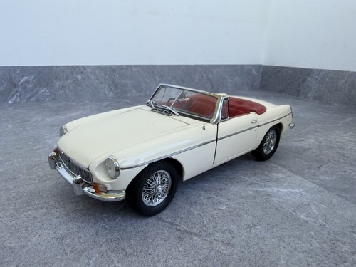 Mgb kyosho - 1/18,