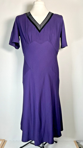 Nancy mac midi neck dress - midi, v