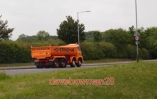 PHOTO  HEADING HOME ON THE