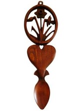 DS1M - Daffodils Welsh Wooden