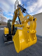 FREE SHIPPNG NEW Excavator