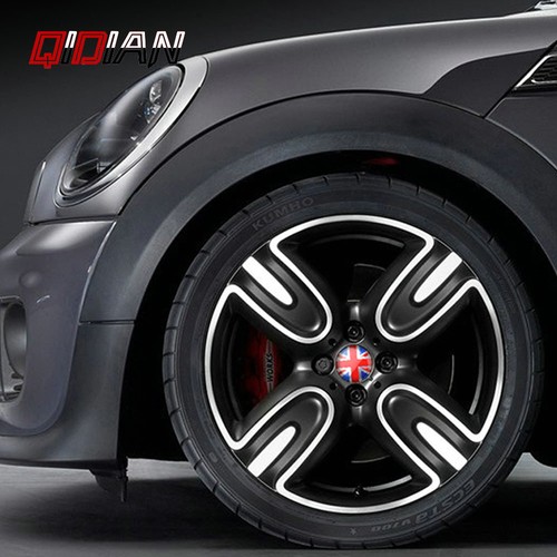 Car wheel center - cap, flag
