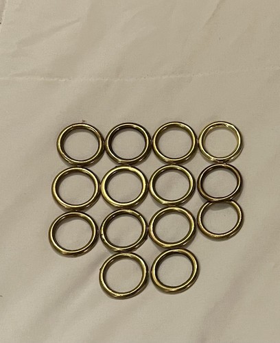 Gold tone metal - gold,