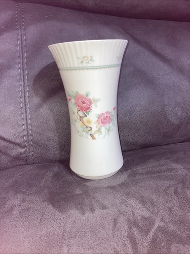 Royal kent bone china vase - kent,