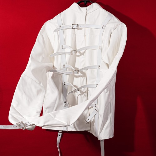 Straitjacket straight jacket - straitjacket,